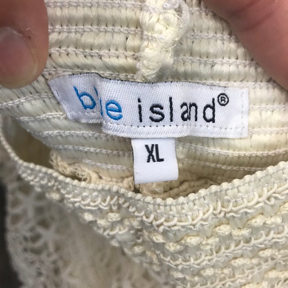 Blue Island Beige Crochet Shorts XL - Picture 3 of 5